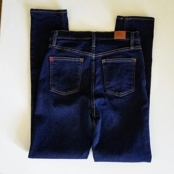 BDG (Urban Outfitters) Girl-Friend High Rise Jeans - Picture 5 of 8